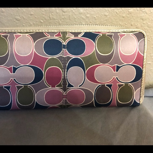 Coach Purse & Wallet Set - Picture 6 of 8